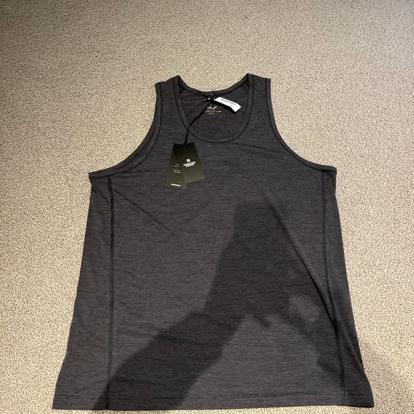 Reigning champ workout tank - Picture 2 of 2
